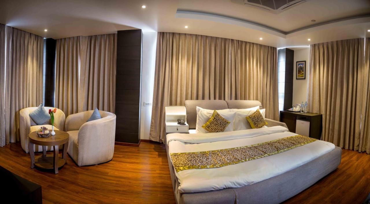 Hotel The Kingsbury Birtamode 外观 照片